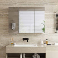 DE.SIKAIC Hängeschränke Weiß / Holzwerkstoff / Modern Spiegelschrank Bad mit 3 Türen Spiegel und Verstellbarem Regal 80x60x16cm Weiß